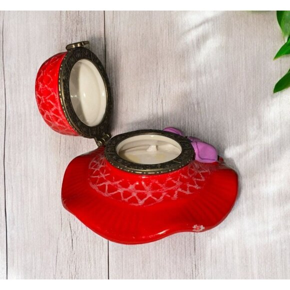Red Hatters Trinket Box Ceramic Hat Trinket/Pill Box With Bow Shaped Lid & Hinge - Picture 6 of 7